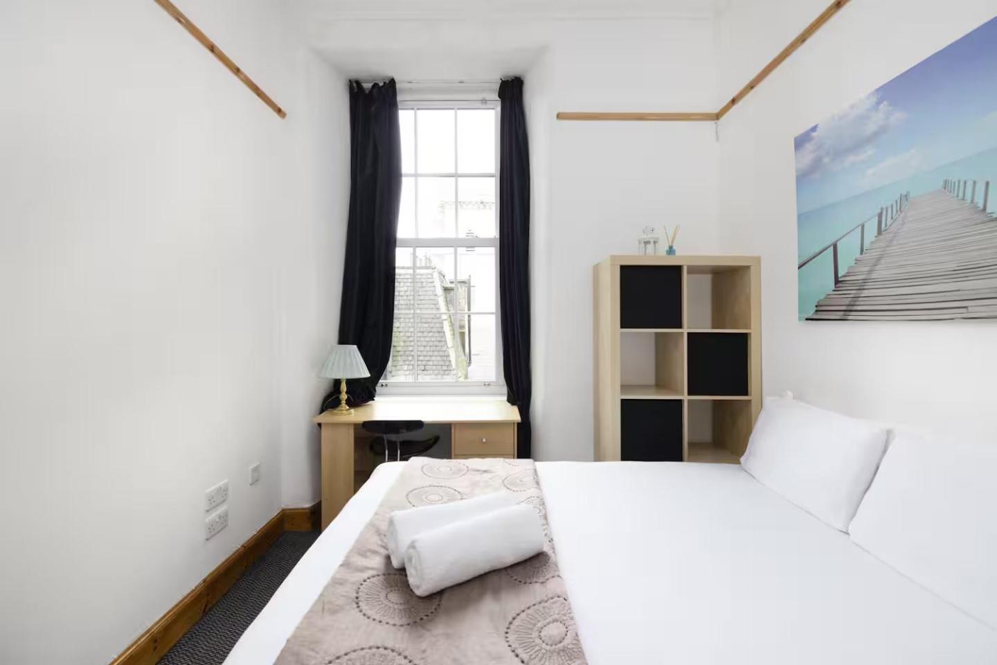 Joivy 3 Bed Flat In Old Town, Close To Grassmarket Эдинбург Экстерьер фото